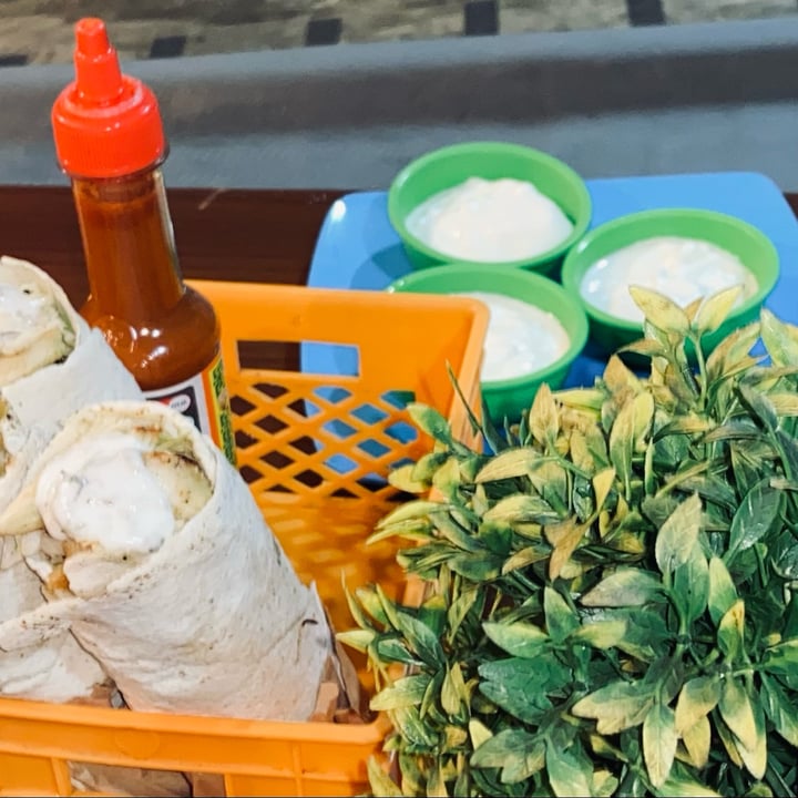 review photo of Andrea & Valerio Shawarma Vegetariano shared by @vne on 01 Apr 2022 - review