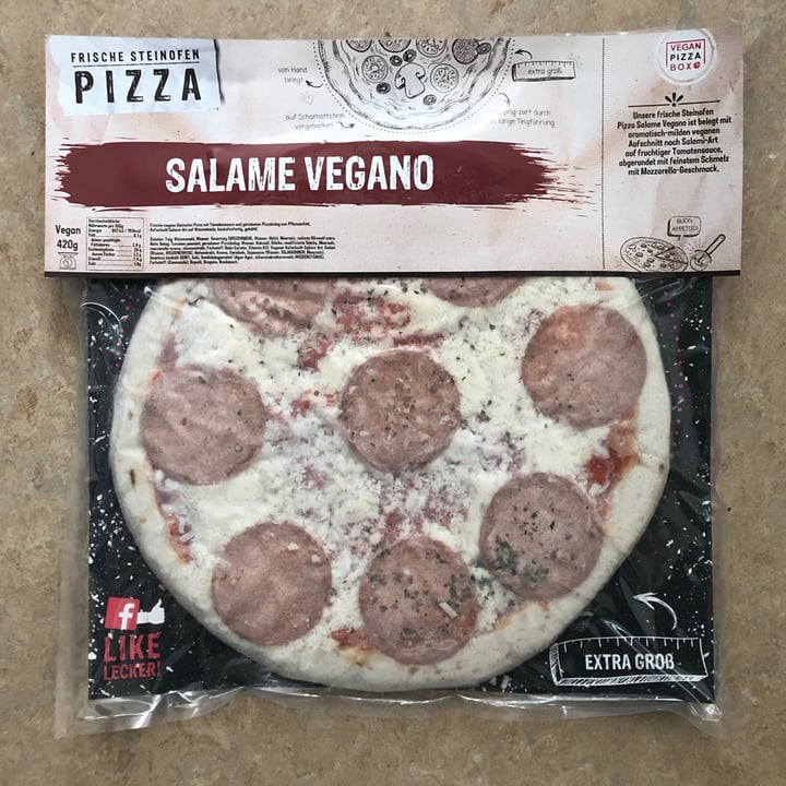 photo of Vegan Pizza Box Pizza Salame Vegano shared by @der-minniefisch on  01 Jun 2021 - review