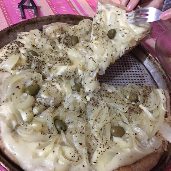 photo of Espacio Ganesh Pizza De Cebolla Y Frutos Secos shared by @candelaflores on  25 Feb 2021 - review