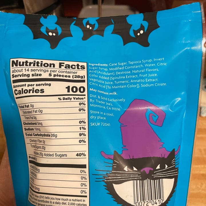 photo of Trader Joe's Spooky Bats & Cats Sour Gummy Candies shared by @tinkledink on  19 Sep 2021 - review