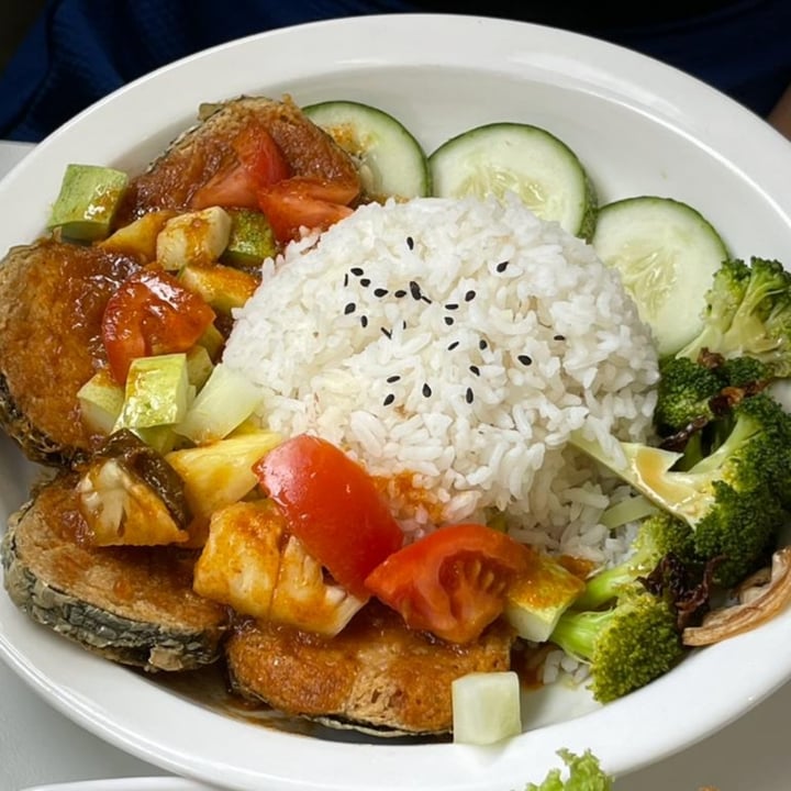 review photo of Minf Houze Vegan Cafe Nyonya Spicy Asam Beancurd Rice shared by @dhanhyaa on 01 Sep 2021 - review