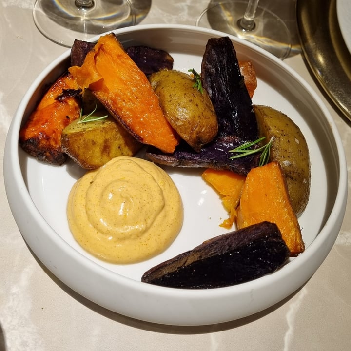 photo of Linfa Milano - Eat Different Patate & Patate shared by @gaiabellafiore on  07 May 2022 - review