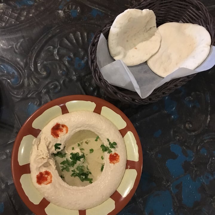 photo of Urban Bites Hummus shared by @herbimetal on  15 Mar 2019 - review