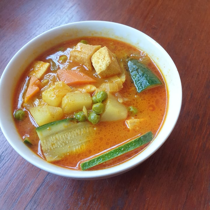review photo of Cock brand Yellow curry paste shared by @choosingchickpea on 29 Jun 2021 - review