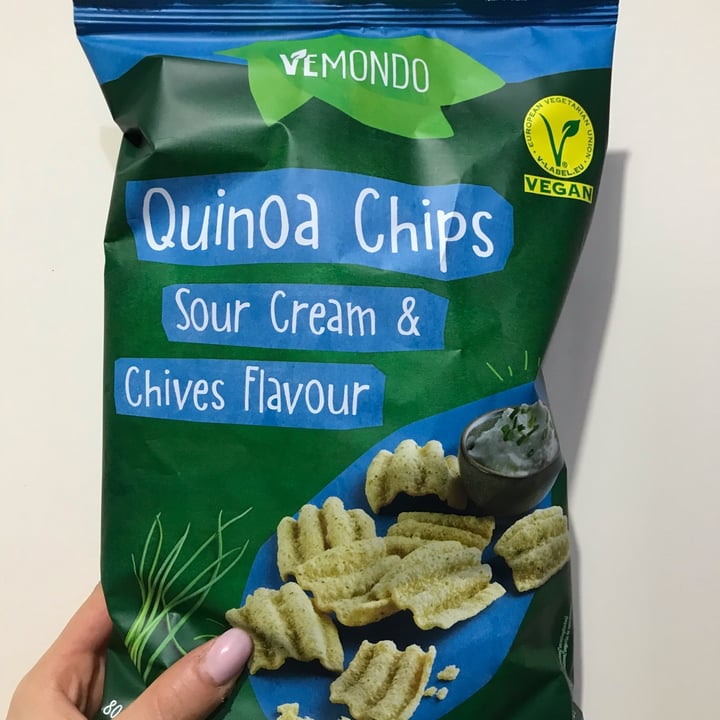 photo of Vemondo Quinoa Chips Sour Cream & Chives Flavour shared by @francineveg on  03 Dec 2021 - review