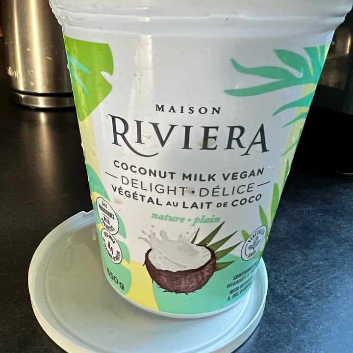 photo of Maison Riviera Coconut milk vegan plain yogurt shared by @veganmika on  08 Dec 2021 - review