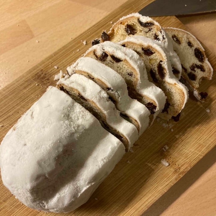 photo of Gut & Günstig Edelmarzipan Stollen shared by @ronschabe on  17 Nov 2021 - review