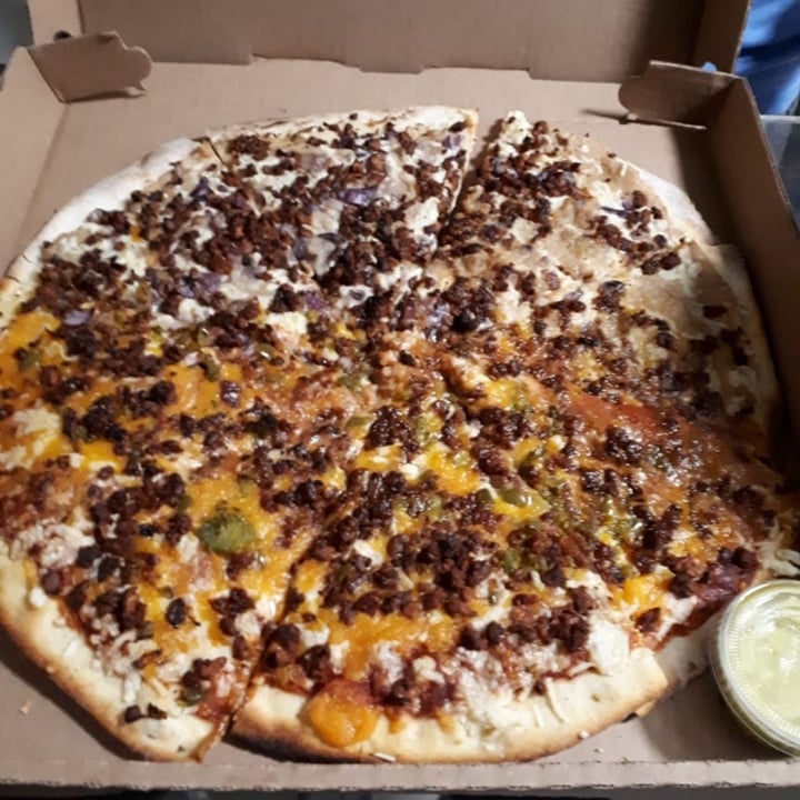 photo of Ixteriolo's Pizza combinada shared by @bettyveg on  14 Mar 2021 - review