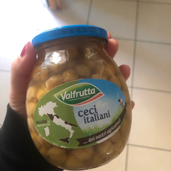 photo of Valfrutta Ceci Italiani shared by @lucid on  15 Apr 2022 - review