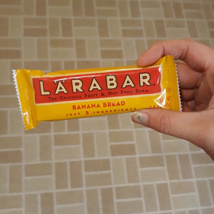 photo of Larabar Larabar Banana Bread Bar shared by @hannahamell on  08 Dec 2021 - review