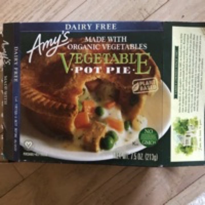 photo of Amy’s Vegetable Pot Pie, Dairy Free shared by @hinesrn on  09 Jul 2020 - review
