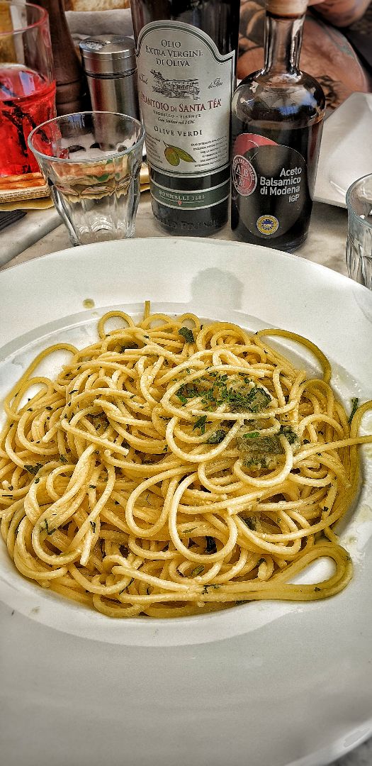 review photo of Tre Ombre Pasta aglio olio e peperoncino shared by @alessandra on 25 Jun 2019 - review