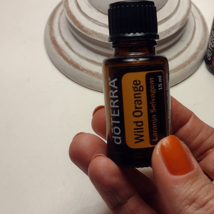photo of dōTERRA Wild Orange Essential Oil shared by @marizabarbosa on  11 May 2022 - review