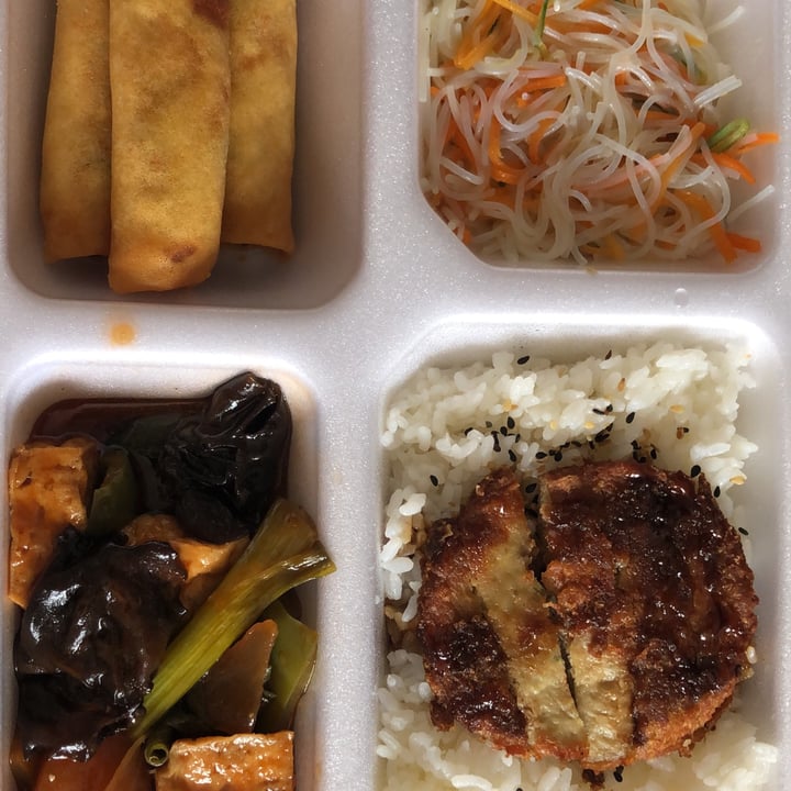 review photo of Loving Hut Vila Mariana Chicken teriyaki bento shared by @esteryun on 10 Jul 2021 - review