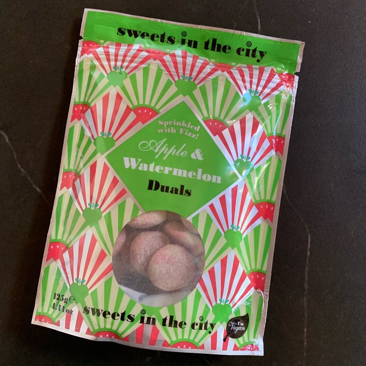 review photo of sweets in the city Apple & Watermelon Duals shared by @titoleas on 19 Oct 2021 - review