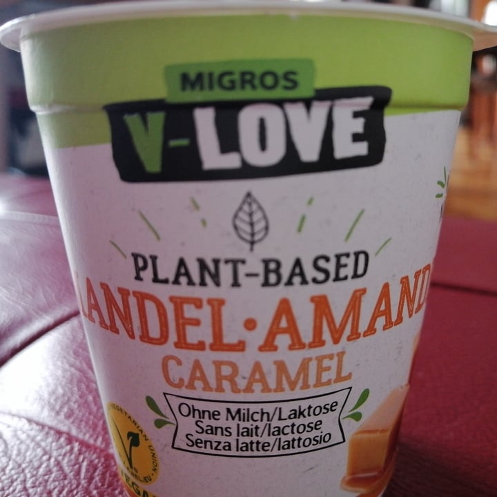photo of Migros V-Love Plant Based Mandel-Caramel shared by @chocomomo0601 on  15 Mar 2022 - review