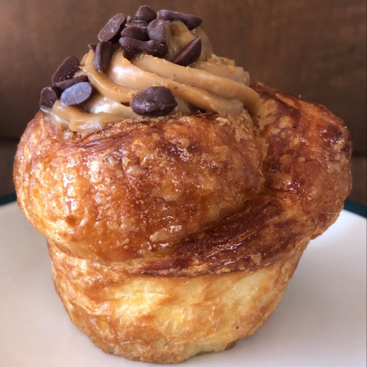 photo of Dolce Bakery Cruffin shared by @mothercitymatt on  23 Jul 2020 - review