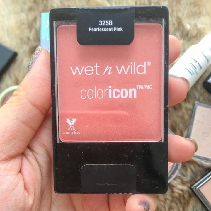 review photo of Wet n Wild Beauty Coloricon shared by @sololiveri on 04 Sep 2020 - review