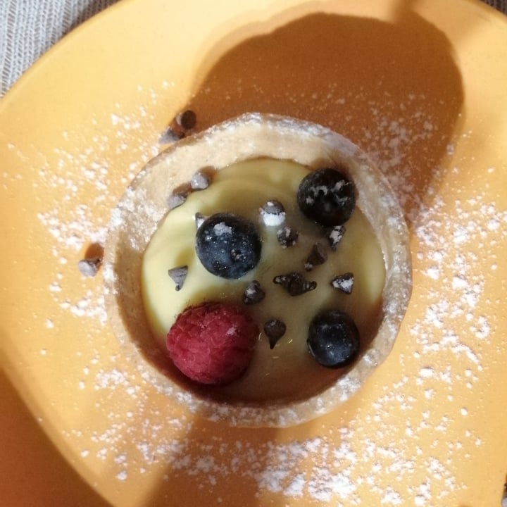 photo of VgOloso Tortino crema e frutta shared by @altheafrancioso on  30 Jun 2022 - review