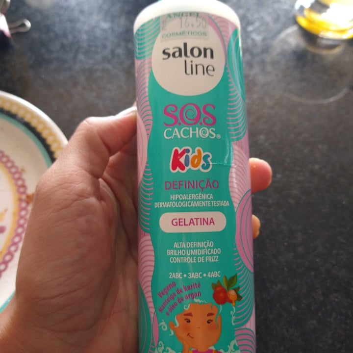 photo of Salon line SOS Cachos Kids Gelatina Alta Definição shared by @rosana-82 on  01 Aug 2022 - review