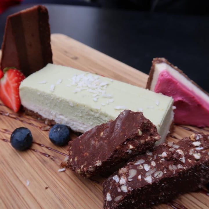 review photo of simpleRAW Chocolate dessert shared by @janiceb on 01 Feb 2021 - review