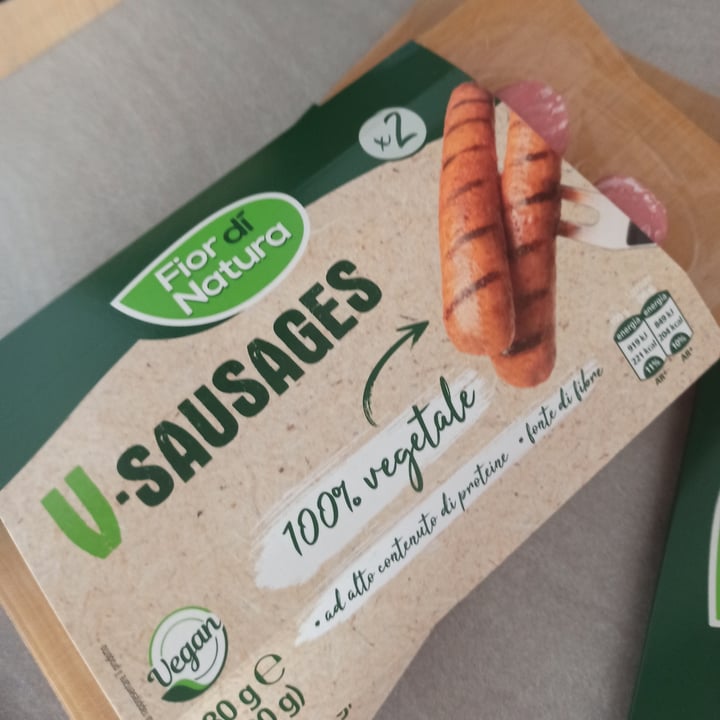 photo of Fior di Natura V-Sausages shared by @simonaballini01 on  20 Jun 2022 - review