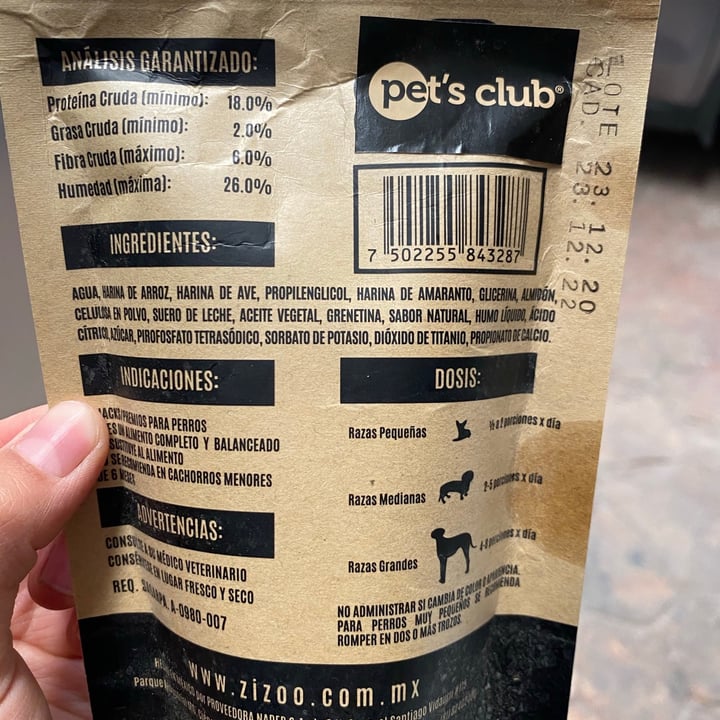 photo of Pet’s club Treats Premium Naturales shared by @yenitzia on  06 May 2021 - review