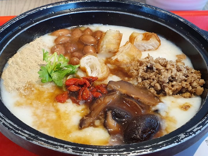photo of Truly Vegetarian 非素不可 Signature Claypot Dang Gui Soya Porridge shared by @shengasaurus on  01 Jul 2019 - review