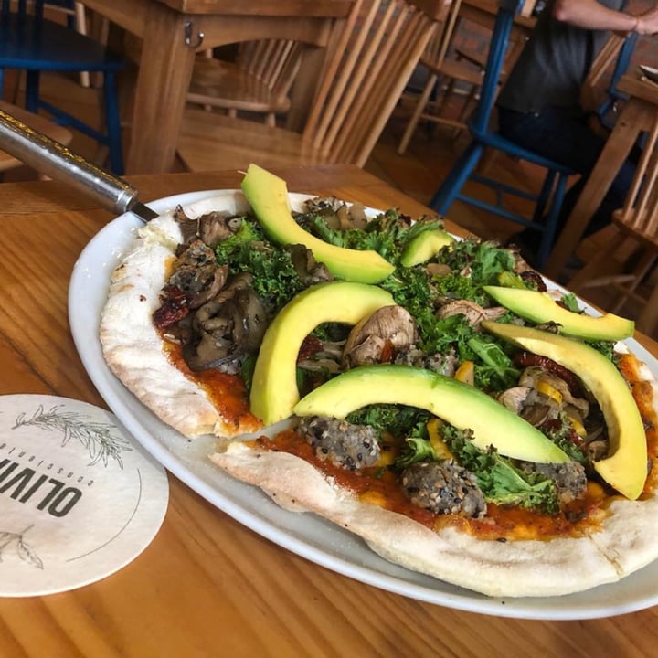 photo of Olivia Pizzería - CC Santafe Pizza vegana shared by @veganliz on  12 Jun 2020 - review