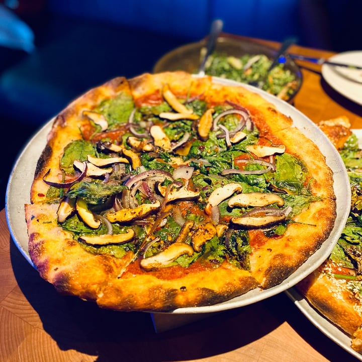 photo of Blue Label Pizza & Wine Veganized: Umami Bomb Pizza shared by @vikas on  27 Oct 2020 - review