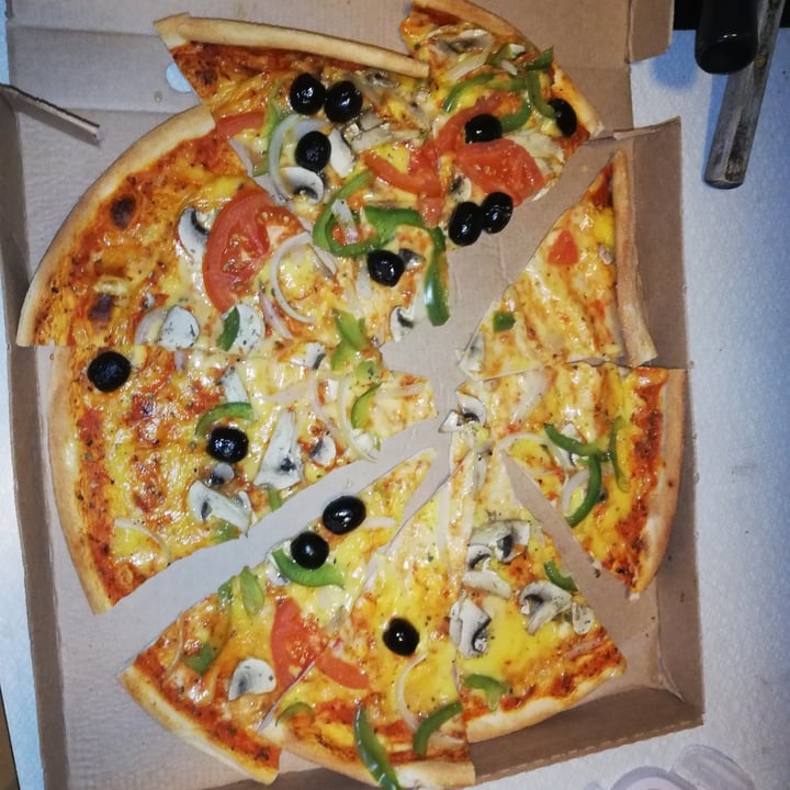 review photo of Pizzahuset Durango Vegan pizza shared by @evaj on 01 Jan 2021 - review