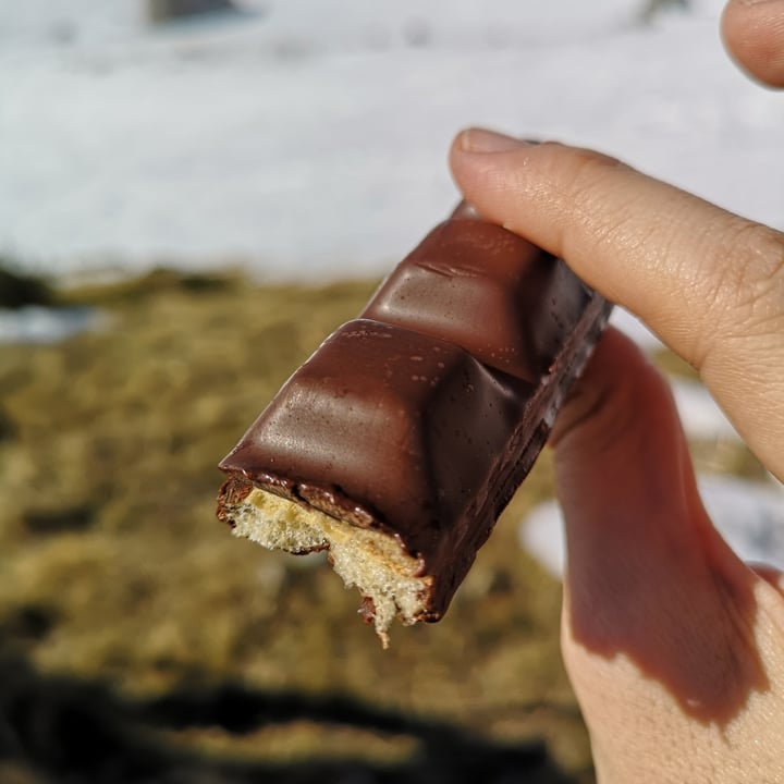 photo of LoveRaw Cre&m Filled Wafer Bars shared by @ouzyyy on  11 Jan 2022 - review