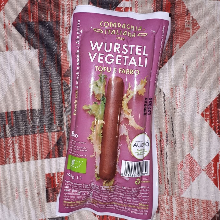 review photo of Compagnia Italiana Würstel vegetali tofu e farro shared by @ladyedith on 15 Apr 2022 - review