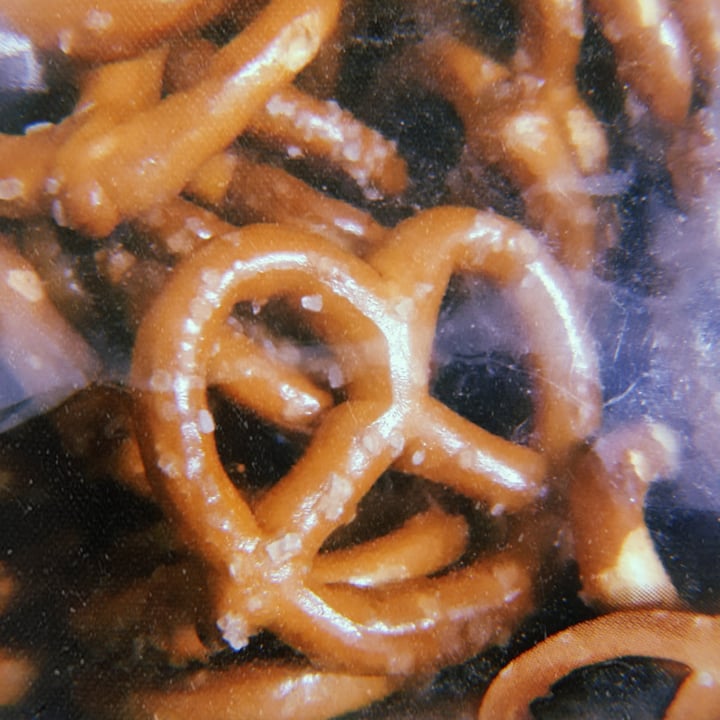photo of Autentafoods Pretzels shared by @nanicuadern on  10 Nov 2022 - review