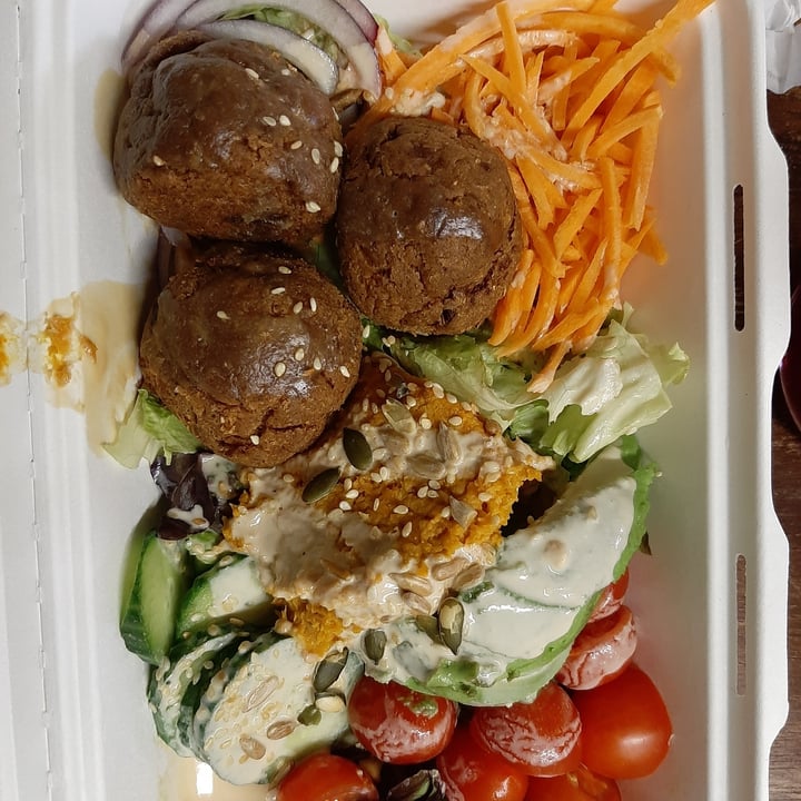 photo of Lexi's Healthy Eatery Falafel Bowl shared by @mikejuliette on  27 Jun 2020 - review