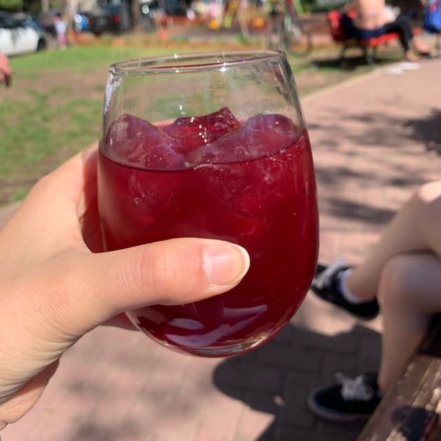 Photo of the dish “Agua de hibiscus y rosas”
