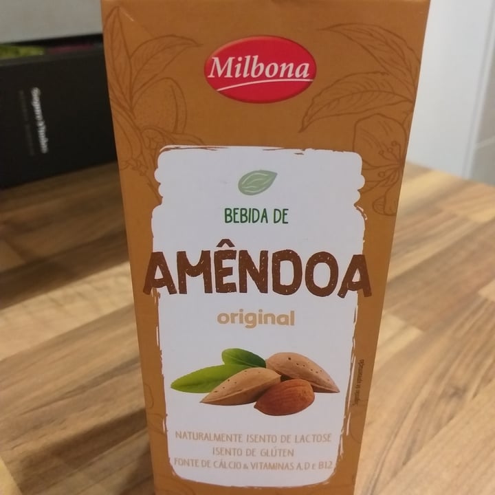 photo of Milbona Almond Drink Original shared by @adri-bueno on  24 Aug 2022 - review