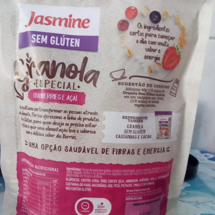 review photo of granola jasmine Granola Especial Cramberries E Açaí shared by @adria04 on 20 Jun 2022 - review