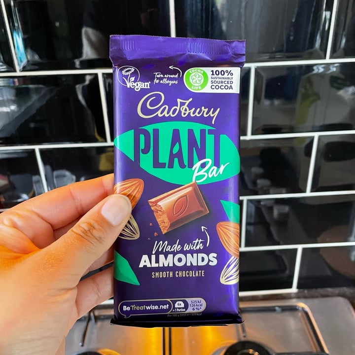 photo of Cadbury Plant Bar Salted Caramel shared by @southernveganupnorth on  31 Jan 2022 - review