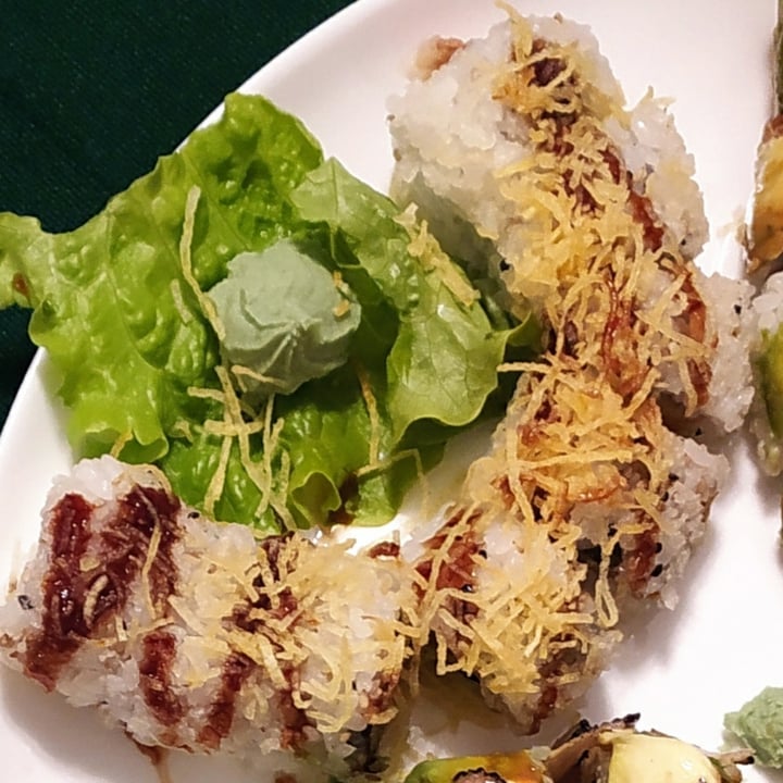 photo of Asia Fusion Sushi Crispy Vegetable Rolls shared by @andremonza on  04 Jan 2022 - review