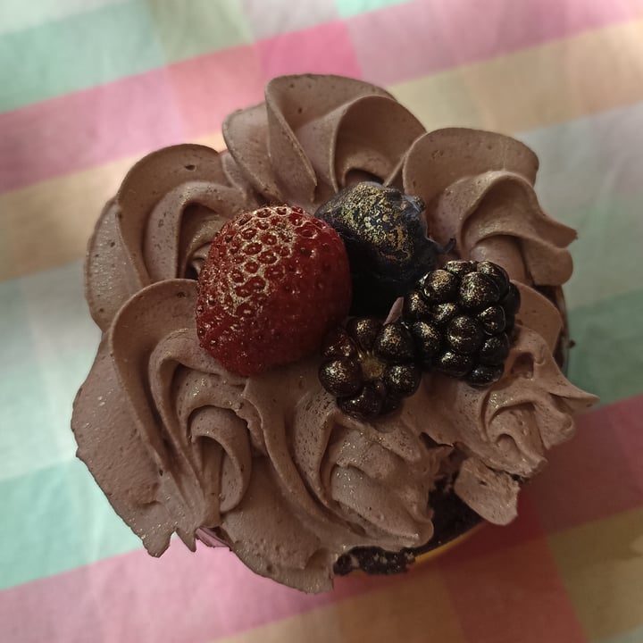 review photo of Renata Dias Vegan Patisserie Mini Cake Chocolatudo shared by @cristinamorim on 16 Jul 2022 - review
