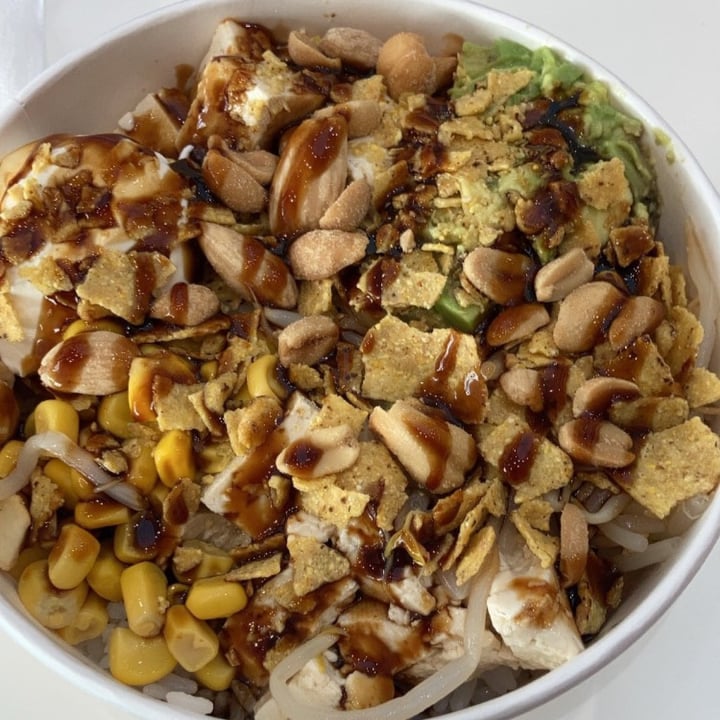 photo of Poke Sun-Rice vegan poke bowl shared by @drusillamalcontenta on  09 Jan 2022 - review