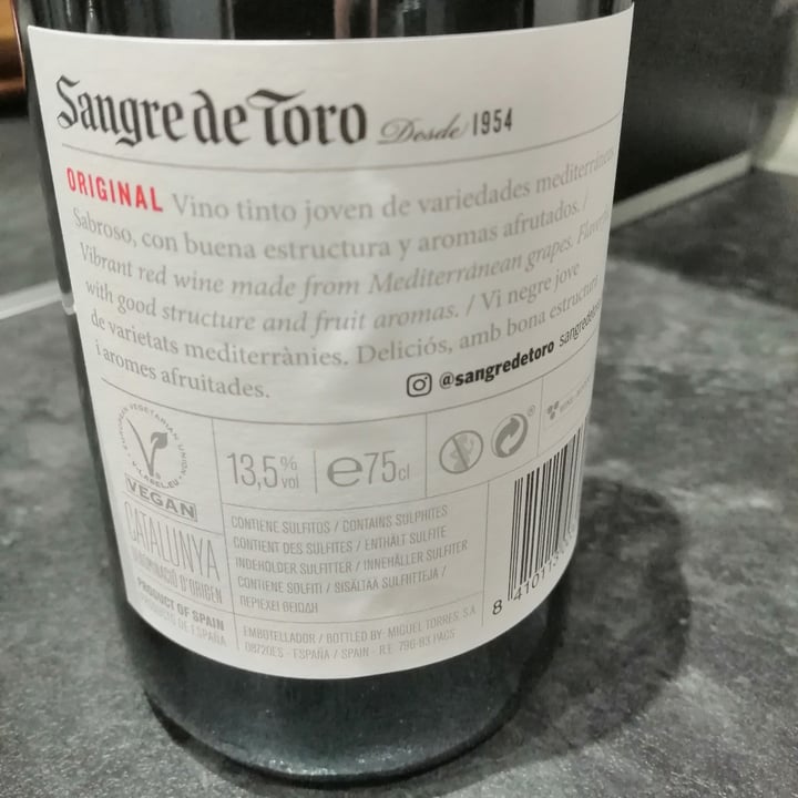 photo of Sangre de Toro Vino Sangre De Toro Original shared by @danielgl on  01 Feb 2021 - review