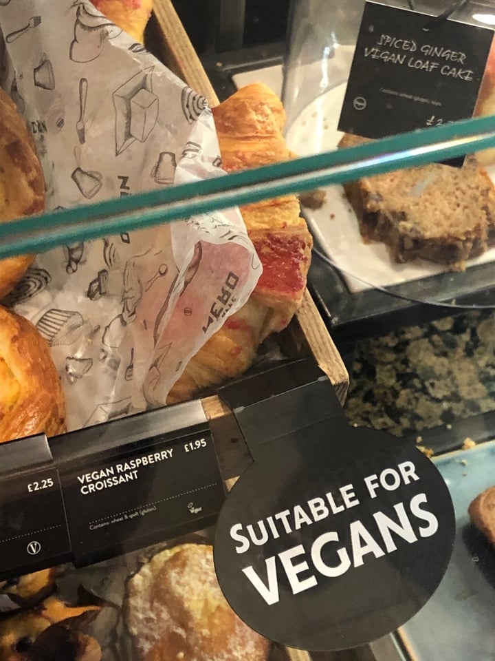 photo of Caffè Nero Vegan Raspberry Croissant shared by @thecoon on  06 Mar 2020 - review