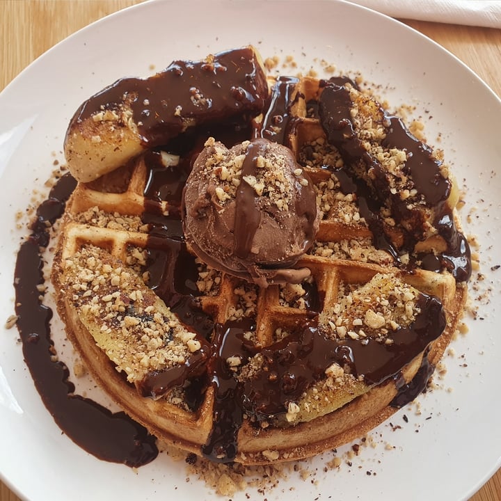 photo of Kaylee's Eatery Belgian Waffles shared by @wellynfit on  09 Nov 2020 - review