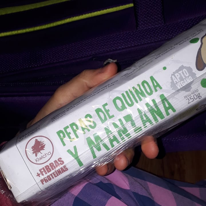 photo of Kiwicha Pepas De Quinoa Y Manzana shared by @carlaayes on  02 Jun 2021 - review