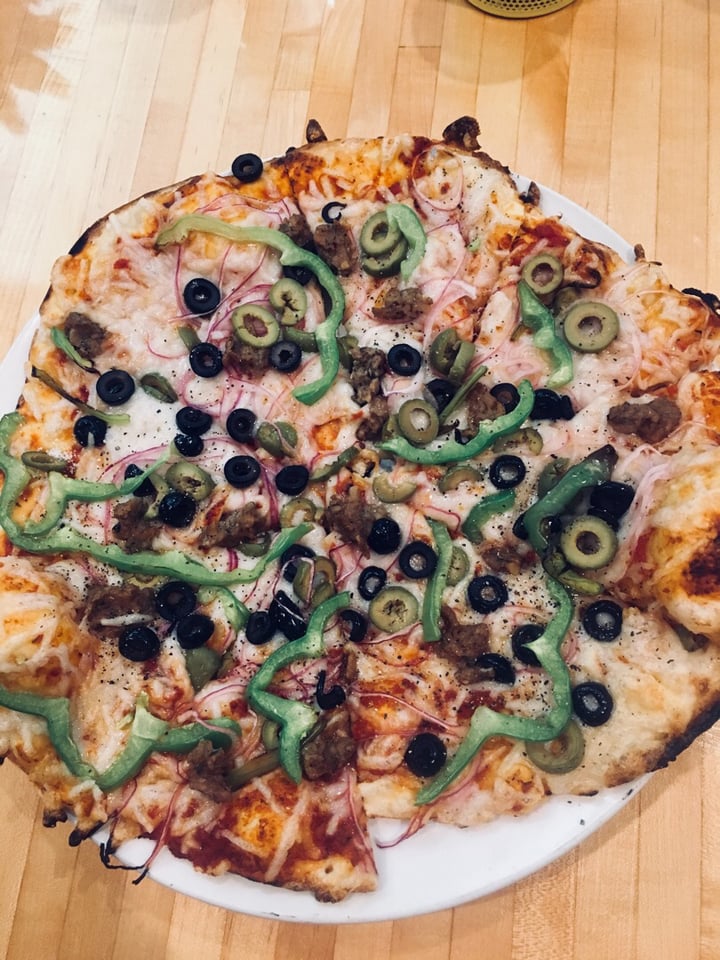 photo of Prairie Bay Vegan Supreme Pizza shared by @graceaadland on  15 Aug 2018 - review