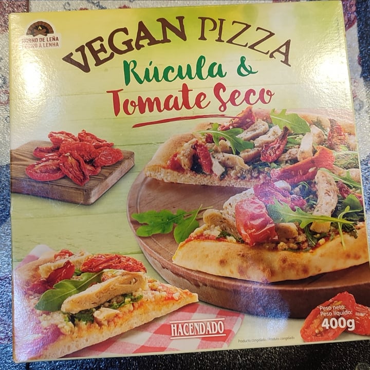 photo of Hacendado Vegan Pizza Rúcula & Tomate Seco shared by @mickshunter on  09 Oct 2021 - review