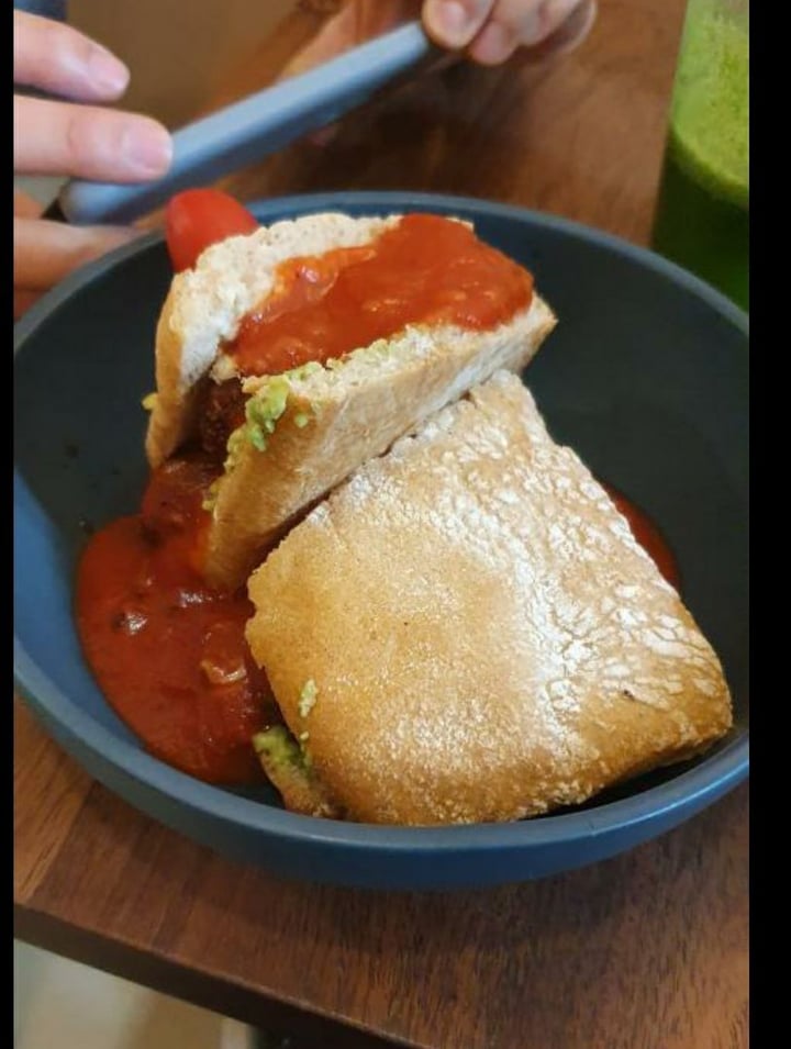 photo of Bluum Sandwich de lentejas shared by @claudiarolandera on  08 Mar 2020 - review