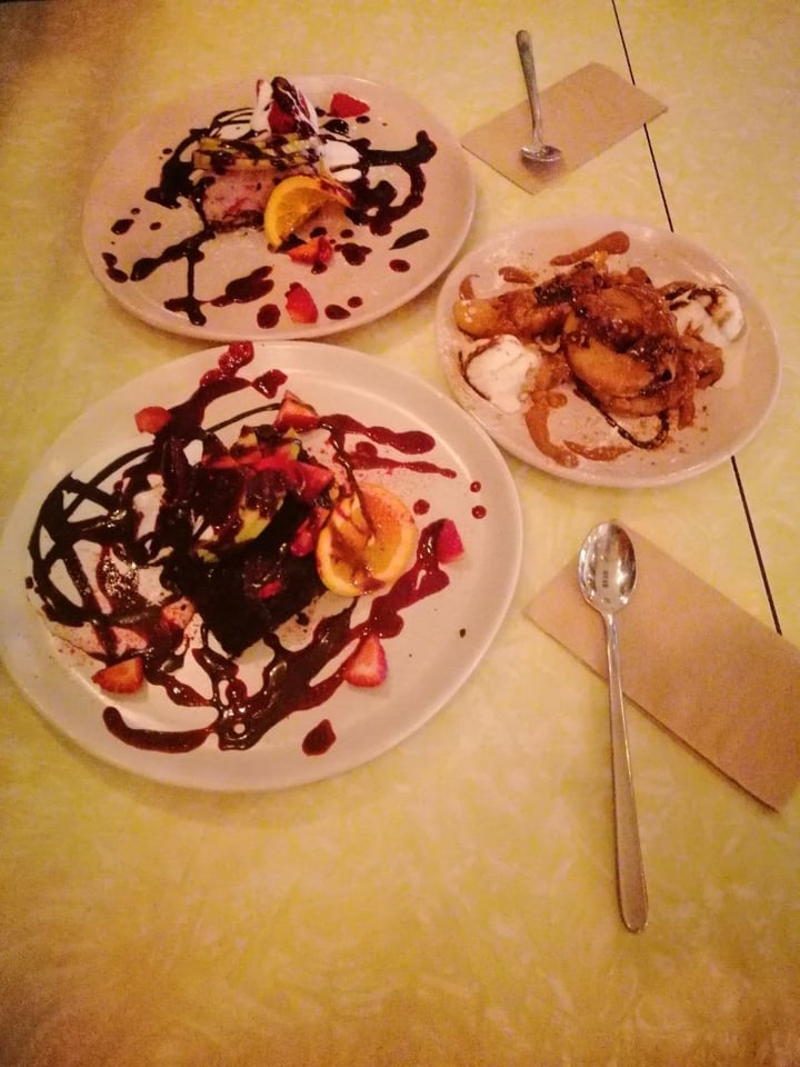 photo of East St Cafe, Restaurant and Bar Deserts shared by @paulinegrnvegan on  08 Feb 2020 - review